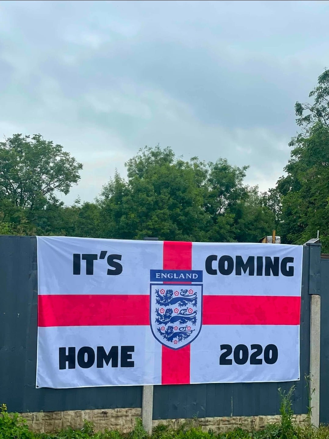 Custom Football Fan Flags UK | Terrace & Stadium Flags