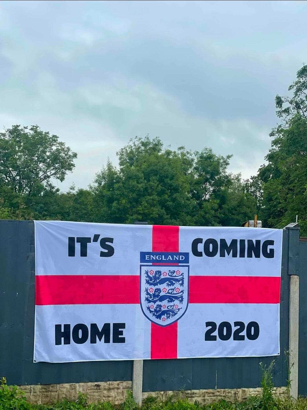 Custom Football Fan Flags UK | Terrace & Stadium Flags